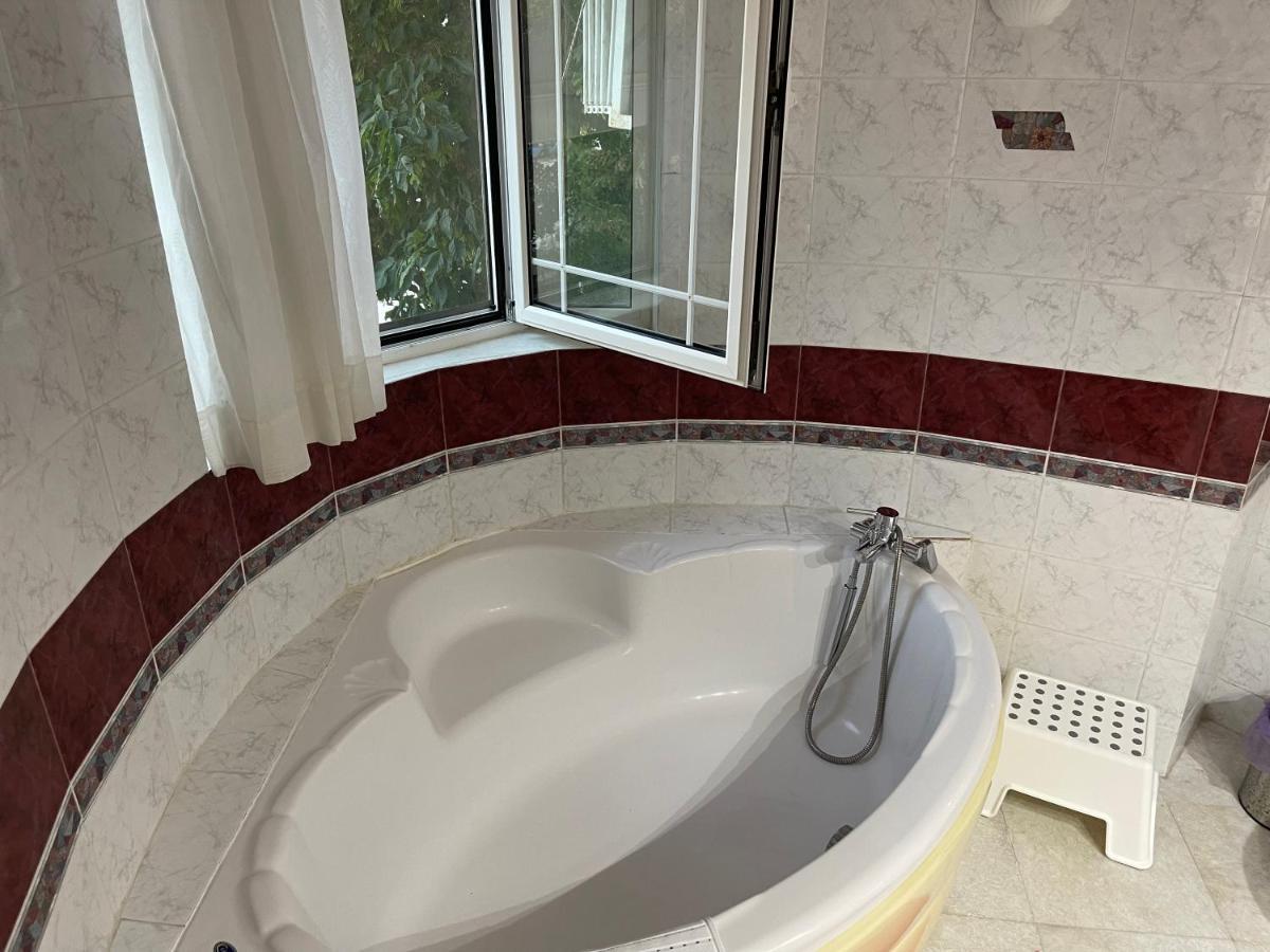 Nikiti Palataki Villa Bagian luar foto